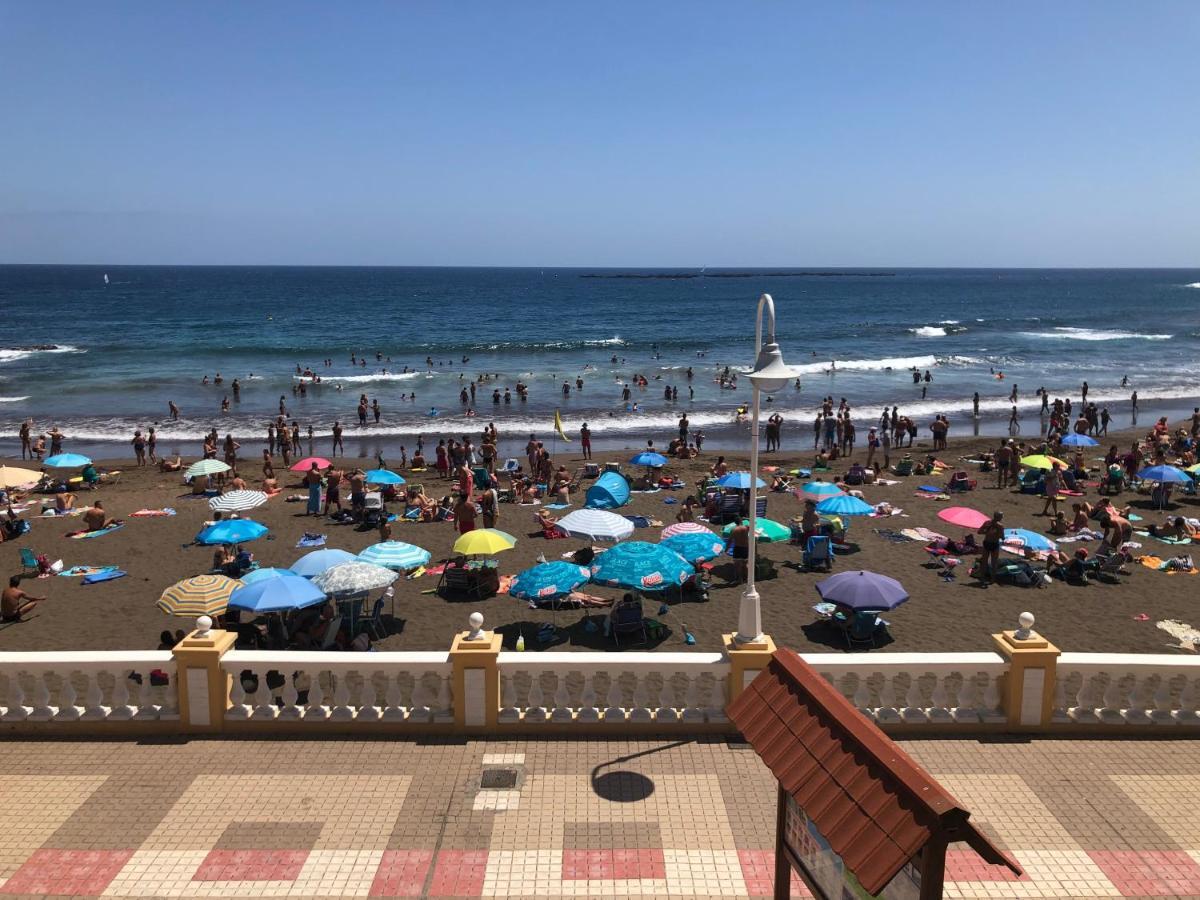 Espectacular En Primera Linea De La Playa Telde Exterior photo